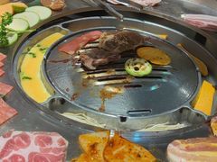 -哈哈碳都·牛肋条无限自助烤肉(台江万达店)