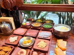 -银米·云南传统过桥米线(双廊黑金冠店)