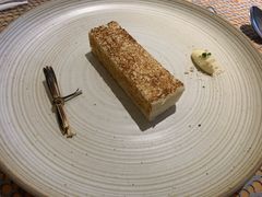 烟熏稻香手工黄油面包-香樟花园法式铁板烧(恒隆广场店)