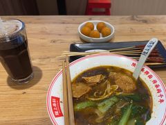 -陇上秦轩西安biangbiang面(朝龙汇店)