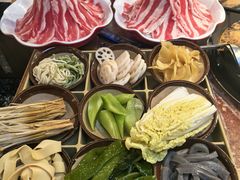 -赵美丽·重庆社区火锅·直营店(火车东站·中豪国际店)