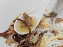 -甘掌门·化州驰名牛杂粉(越秀店)