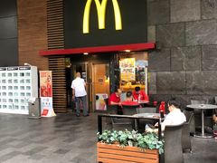 门面-麦当劳(虹桥南丰城店)