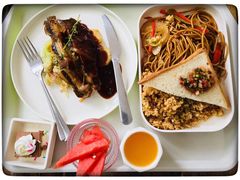 -上海市民办金苹果学校