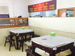 -侬佳蒸菜馆(听潮店)