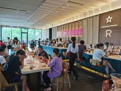 大堂-星巴克臻选(湛江鼎盛广场店)