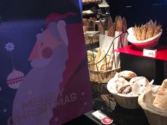-Salon de The de Joel Robuchon(外滩18号店)