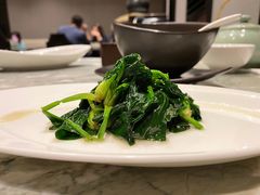 清炒茼蒿-萬國春·中菜馆(颐和公馆店)