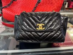 -小飞侠奢侈品回收 寄卖 养护(宝山宝龙广场店)