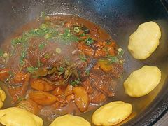 -锅老头海鲜铁锅炖