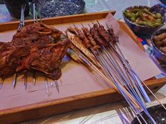 -夜火烤摊·东北烧烤酒场·老杨小黄鱼