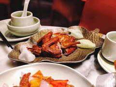 蝴蝶里招牌乳鸽-蝴蝶里·粤菜·点心(龙湖天街&滨江店)