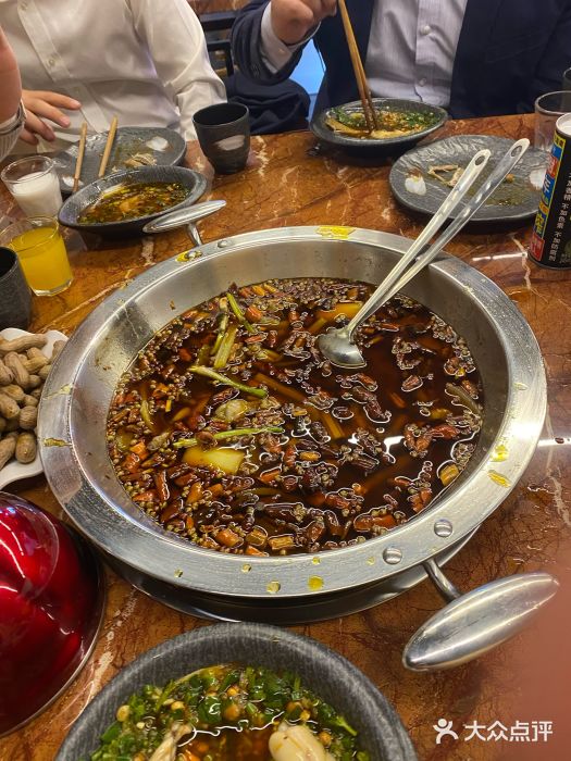 耗儿鱼蛙蛙叫·老成都火锅(蛇口海昌街店)红油耗儿鱼图片