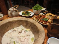 -滇香肴·云南菜蒸汽石锅鱼(云南北路店)