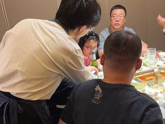 -海底捞火锅(曹安公路店)