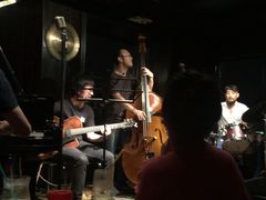 -东岸Cafe 爵士俱乐部