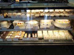 -红宝石·鲜奶小方·海派西点房(金杨店)