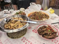 -堂瓦里·33年传统赣菜(第一街区店)