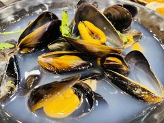 -老东镇啤酒屋海鲜加工·蒸汽海鲜·海鲜烧烤(台东店)