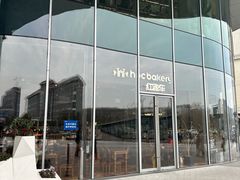 -红跑车蛋糕世界(龙湖杭州西溪天街店)