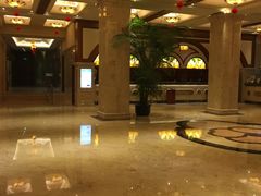 -山明水秀大饭店