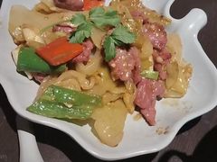 -大头虾越式风味餐厅(光明广场店)