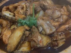 鲍鱼文昌鸡煲-琼大师东方烤乳猪(亚特兰蒂斯店)