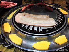 秘制五花肉-哈哈碳都·牛肋条无限自助烤肉(台江万达店)