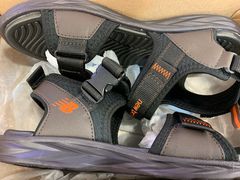 -New Balance(王府井奥莱·香江小镇店)