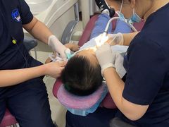 -茂菊口腔连锁(浦东南路店)