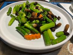 -瓦国小镇·果木烤鸭·融合菜(西口店)
