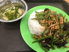 -华中科技大学东三学生食堂
