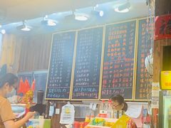 -何太太馄饨面铺(大浒东苑店)