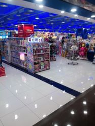 -玩具反斗城(正大广场店)