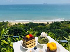 -三亚湾海居铂尔曼度假酒店