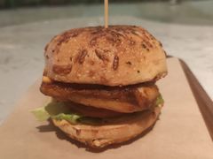 -必胜客(远大路店)