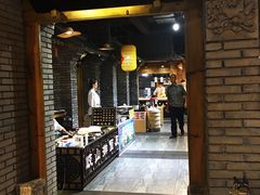 门面-艳阳天民俗村(公园路店)