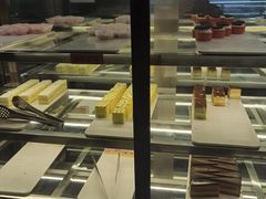 -遇上西雅图多融合海鲜自助餐厅(中房金谊广场店)