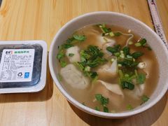 -吉祥馄饨(牡丹园店)
