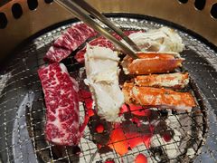 -山川小町·极番烧肉(新地假日广场店)