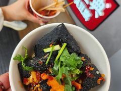 -黑色经典臭豆腐·湖南特产(步行街店)