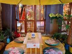 -月亮眼花园餐厅书吧酒吧