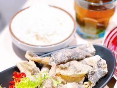 网红小吃炸鱼皮-鱼酷活鱼烤鱼(恒隆广场店)