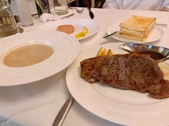 法式煎鹅肝配黑松露-成桂西餐厅·42年的味道(五大道疙瘩楼店)