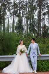 点击看大图 -挪娅婚纱摄影皇家会所