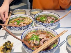 -镇南锅盖面馆(解放路店)