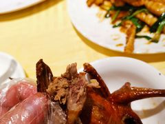 招牌烤乳鸽-石岐佬中山菜馆(张溪店)