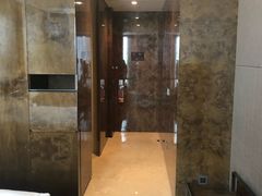 -广州天河希尔顿酒店