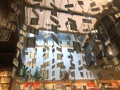 -猫的天空之城概念书店(杭州南宋御街店)