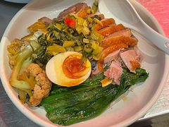 金奖卤鹅肉饭-陈鹏鹏潮汕菜(宝安机场T3航站楼店)